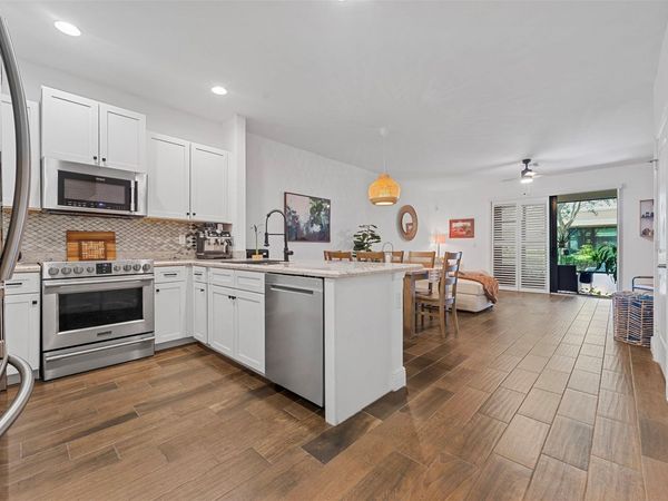 4222 E Dixie Hwy, Unit 82, Oakland Park, FL 33334