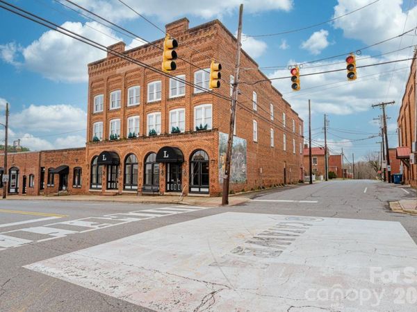 100 S Main Street, Catawba, NC 28609