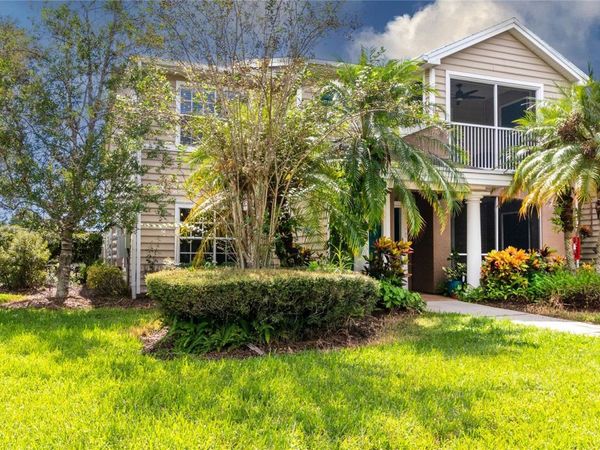 8827 MANOR LOOP, Unit 201, LAKEWOOD RANCH, FL 34202
