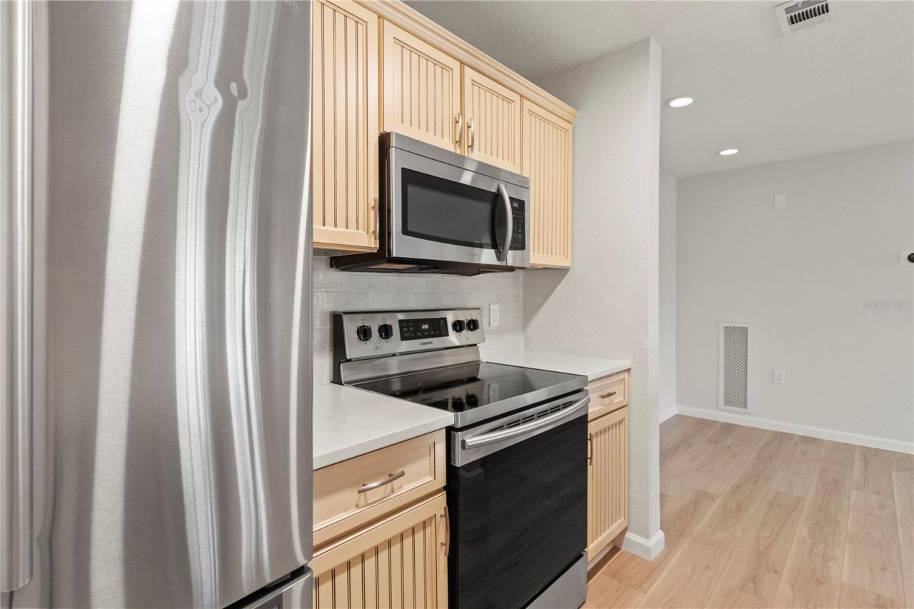 8827 Manor Loop, Unit 201, Lakewood Ranch, FL 34202 Photo