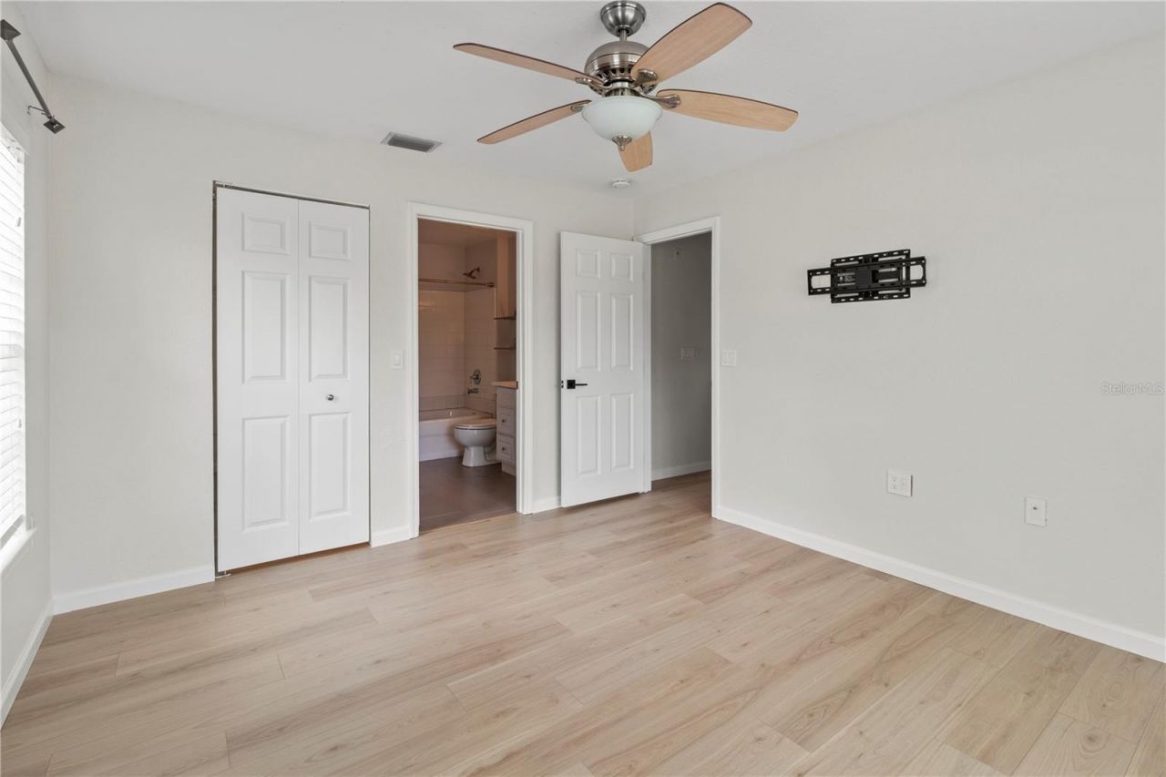 8827 Manor Loop, Unit 201, Lakewood Ranch, FL 34202 Photo