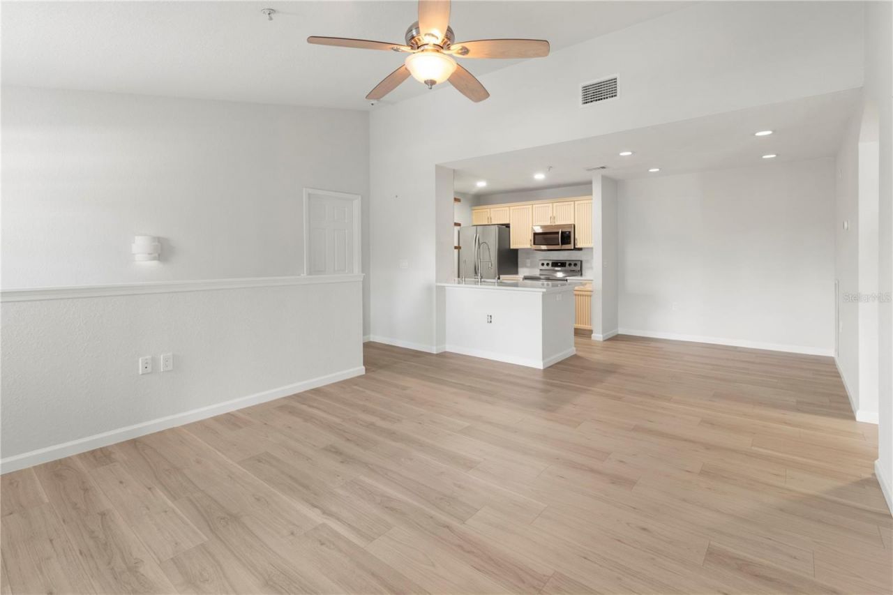 8827 Manor Loop, Unit 201, Lakewood Ranch, FL 34202 Photo