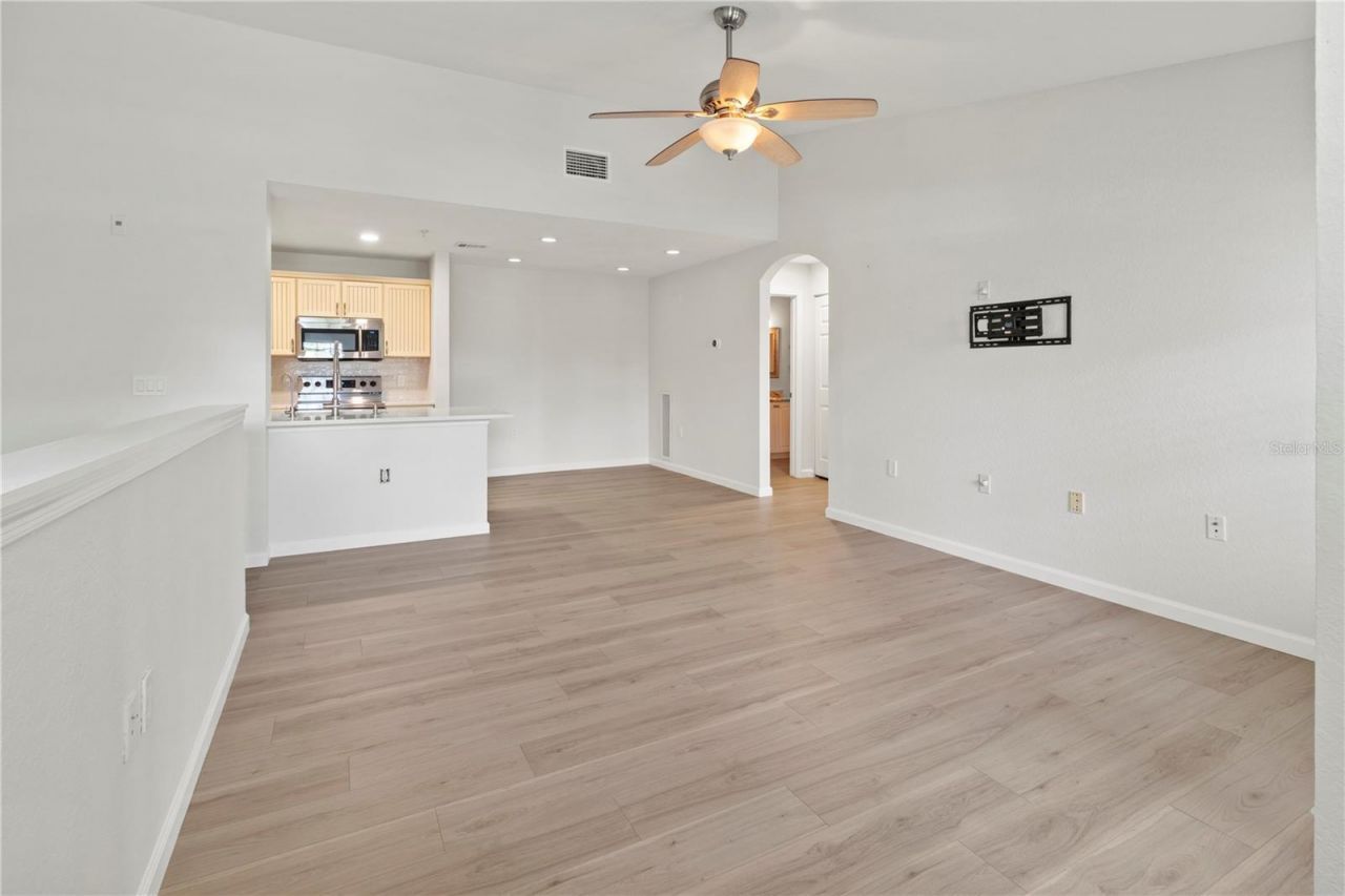 8827 Manor Loop, Unit 201, Lakewood Ranch, FL 34202 Photo