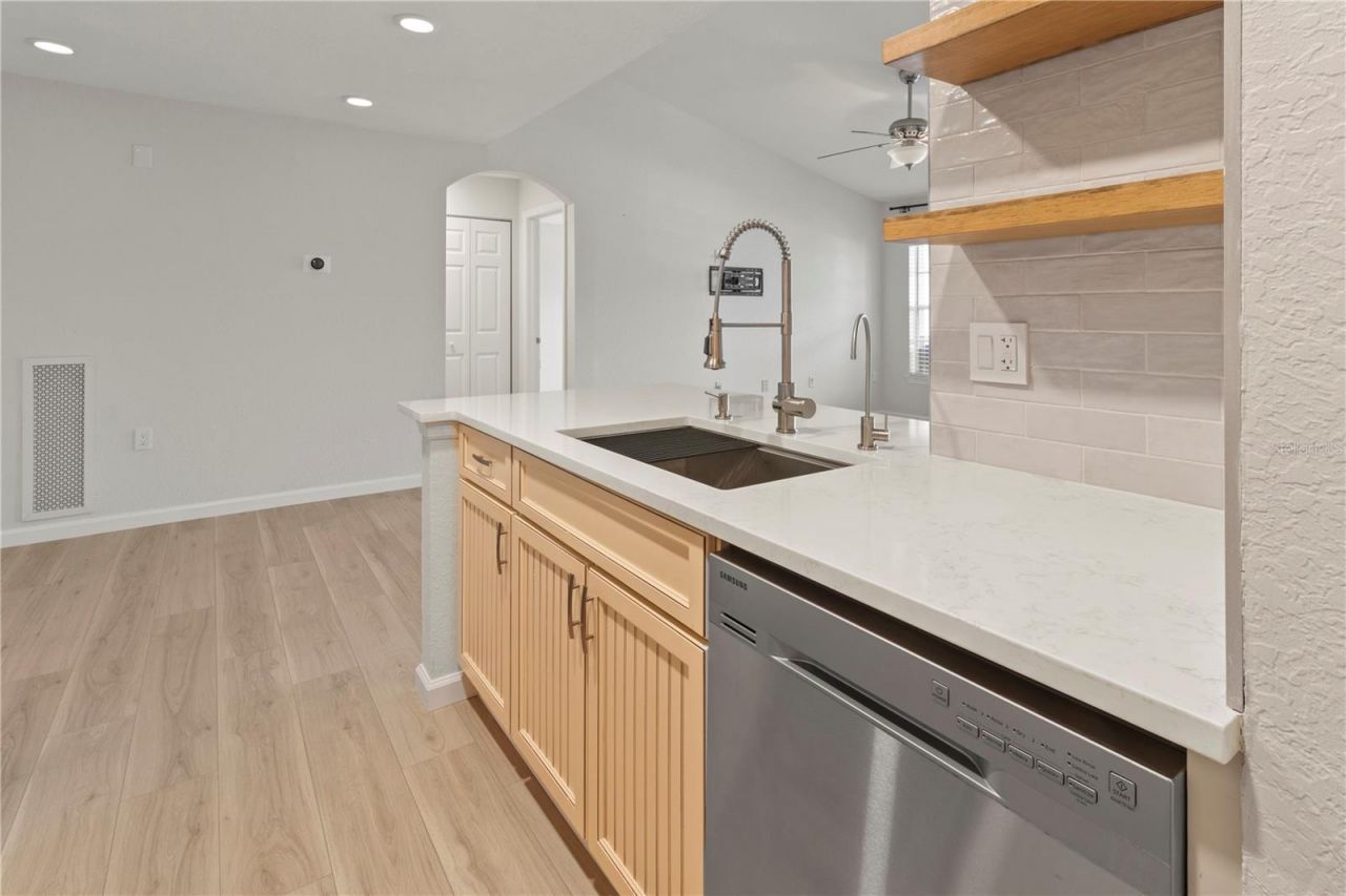 8827 Manor Loop, Unit 201, Lakewood Ranch, FL 34202 Photo