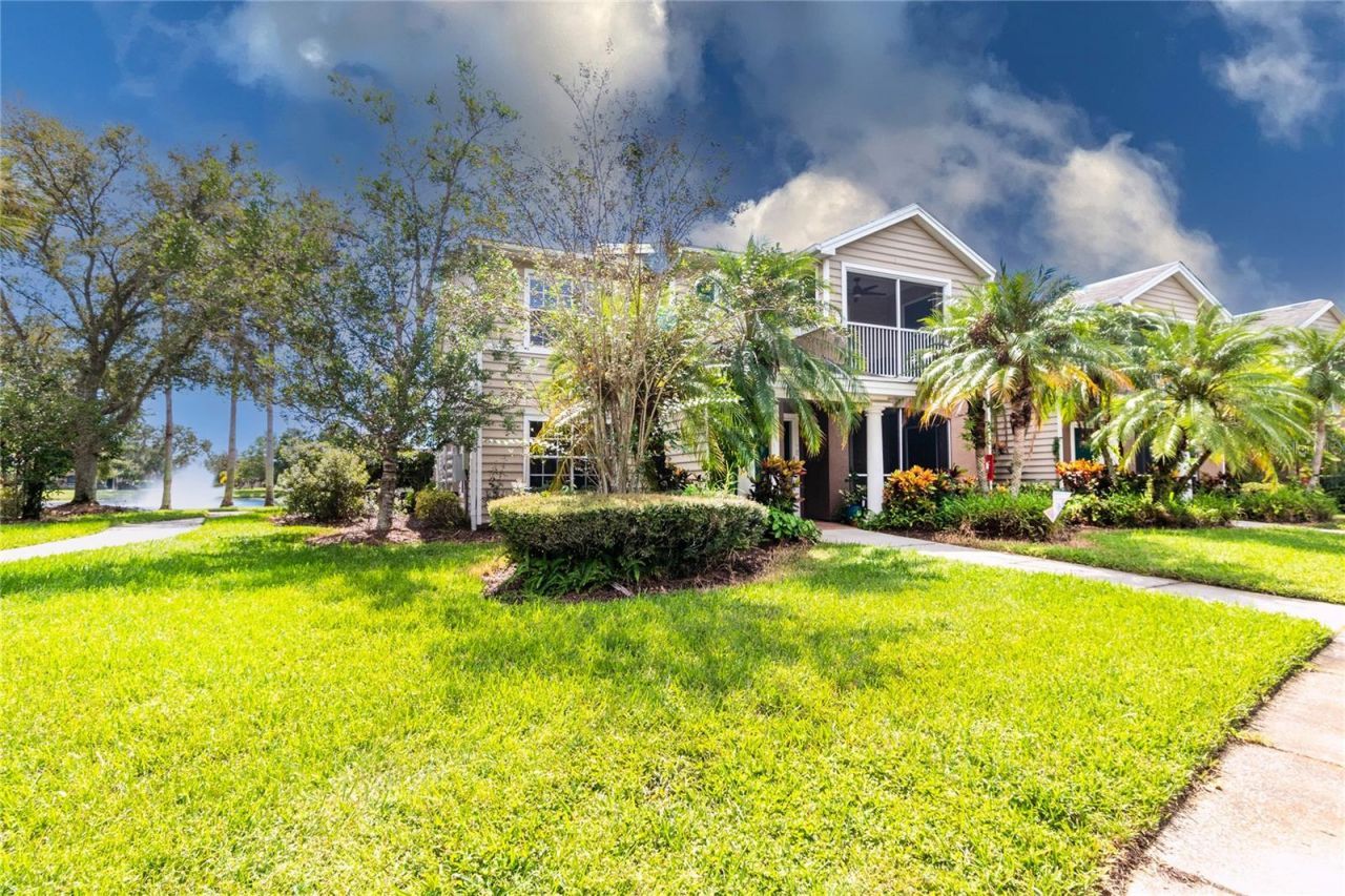 8827 Manor Loop, Unit 201, Lakewood Ranch, FL 34202 Photo