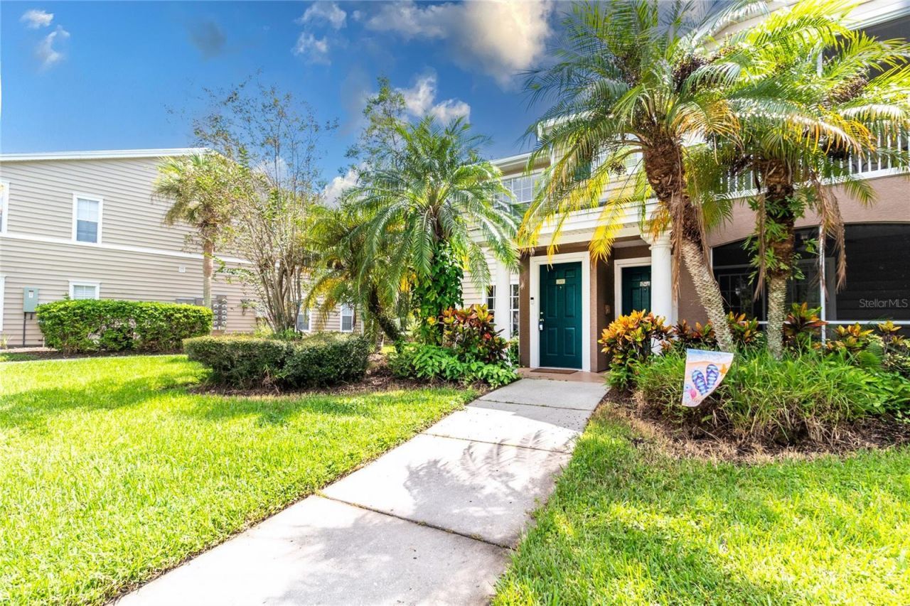 8827 Manor Loop, Unit 201, Lakewood Ranch, FL 34202 Photo