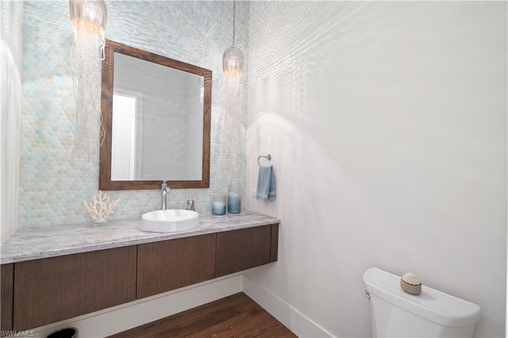 160 Little Carlos Ln, Fort Myers Beach, FL 33931 Photo