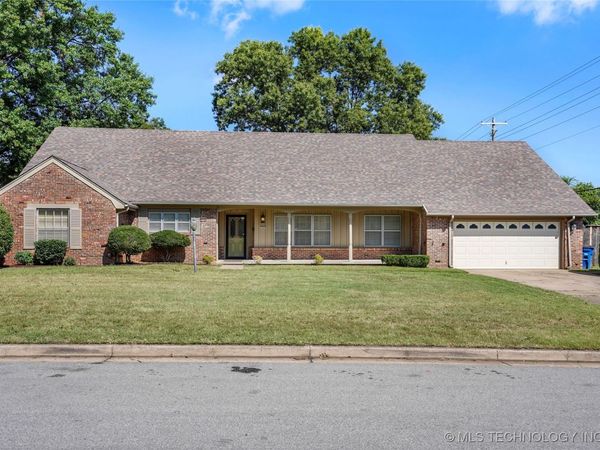 3233 E 57th Street, Tulsa, OK 74105