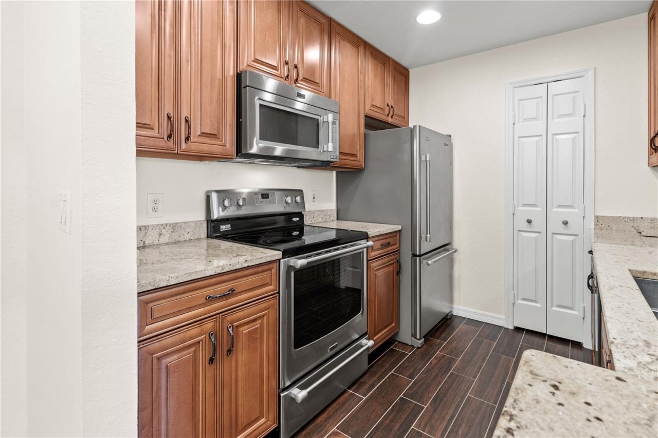 8911 Manor Loop, Unit 208, Lakewood Ranch, FL 34202 Photo