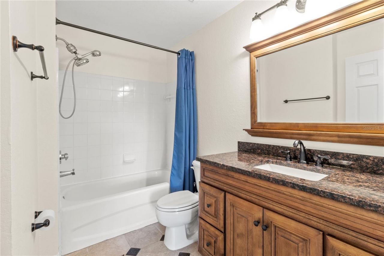 8911 Manor Loop, Unit 208, Lakewood Ranch, FL 34202 Photo