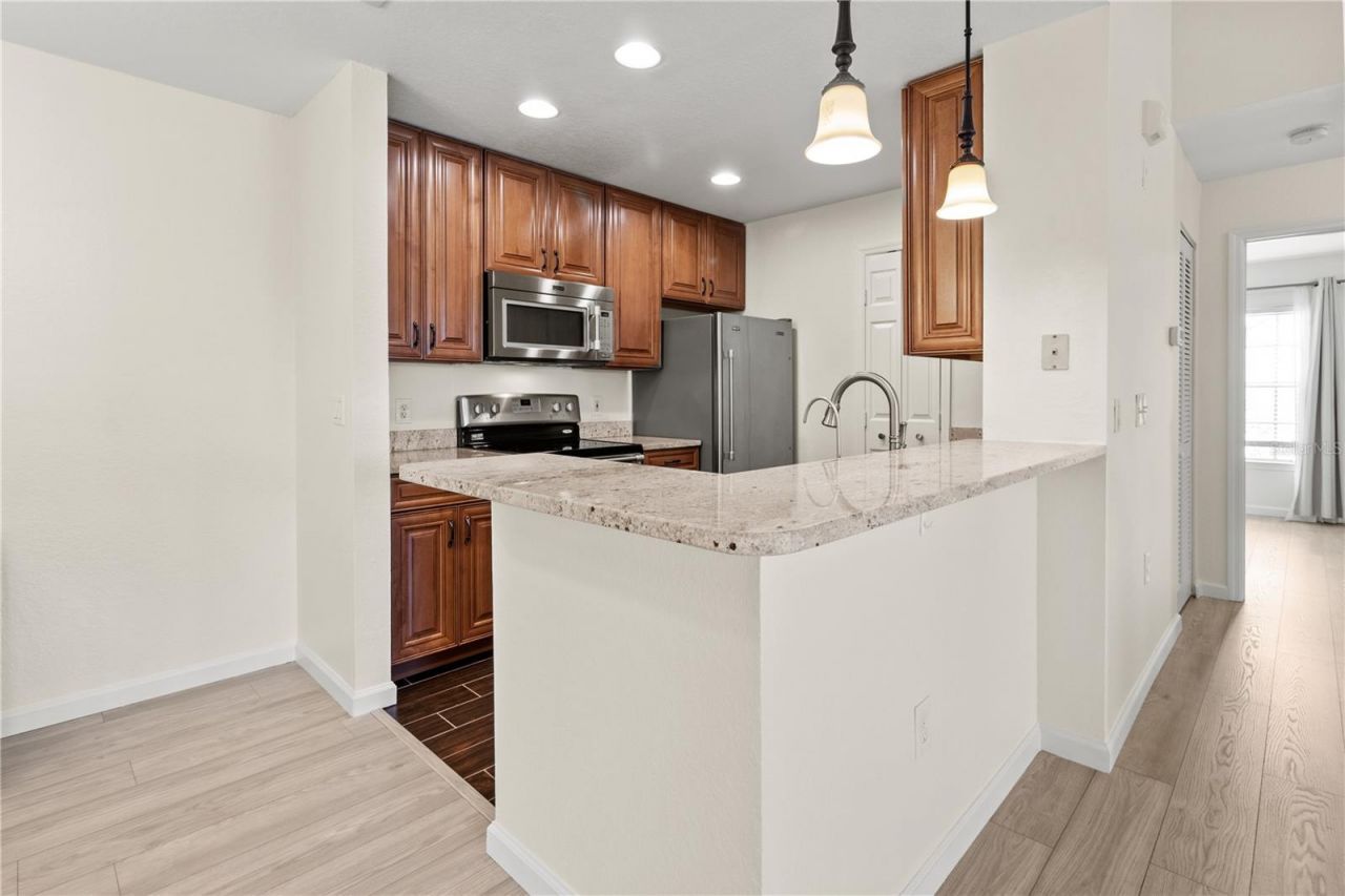 8911 Manor Loop, Unit 208, Lakewood Ranch, FL 34202 Photo