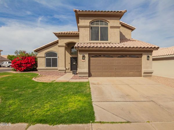 4604 E SUMMERHAVEN Drive, Phoenix, AZ 85044