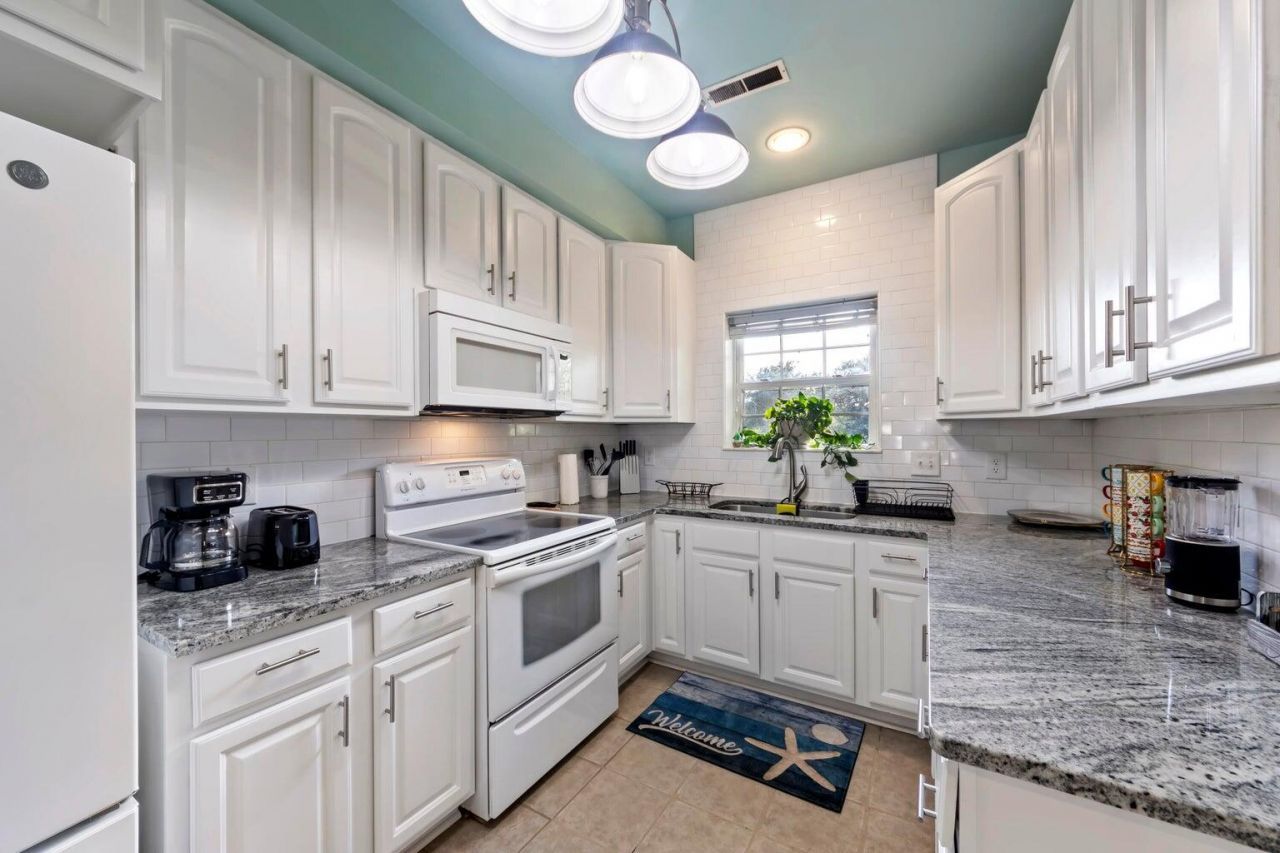 4765 Arco Lane Photo 13