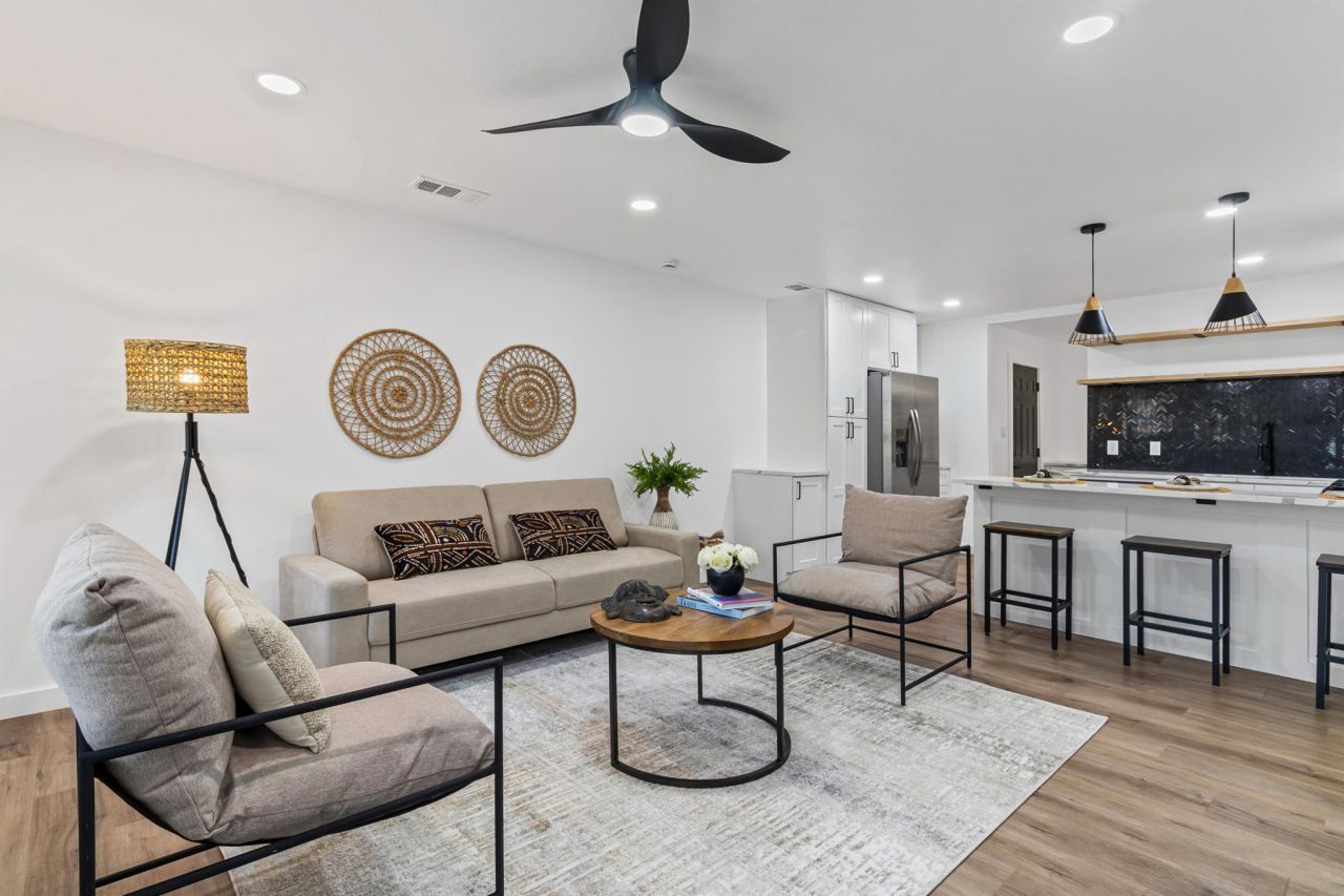 1601 N Redondo Dr, Austin, TX 78721 Main Photo