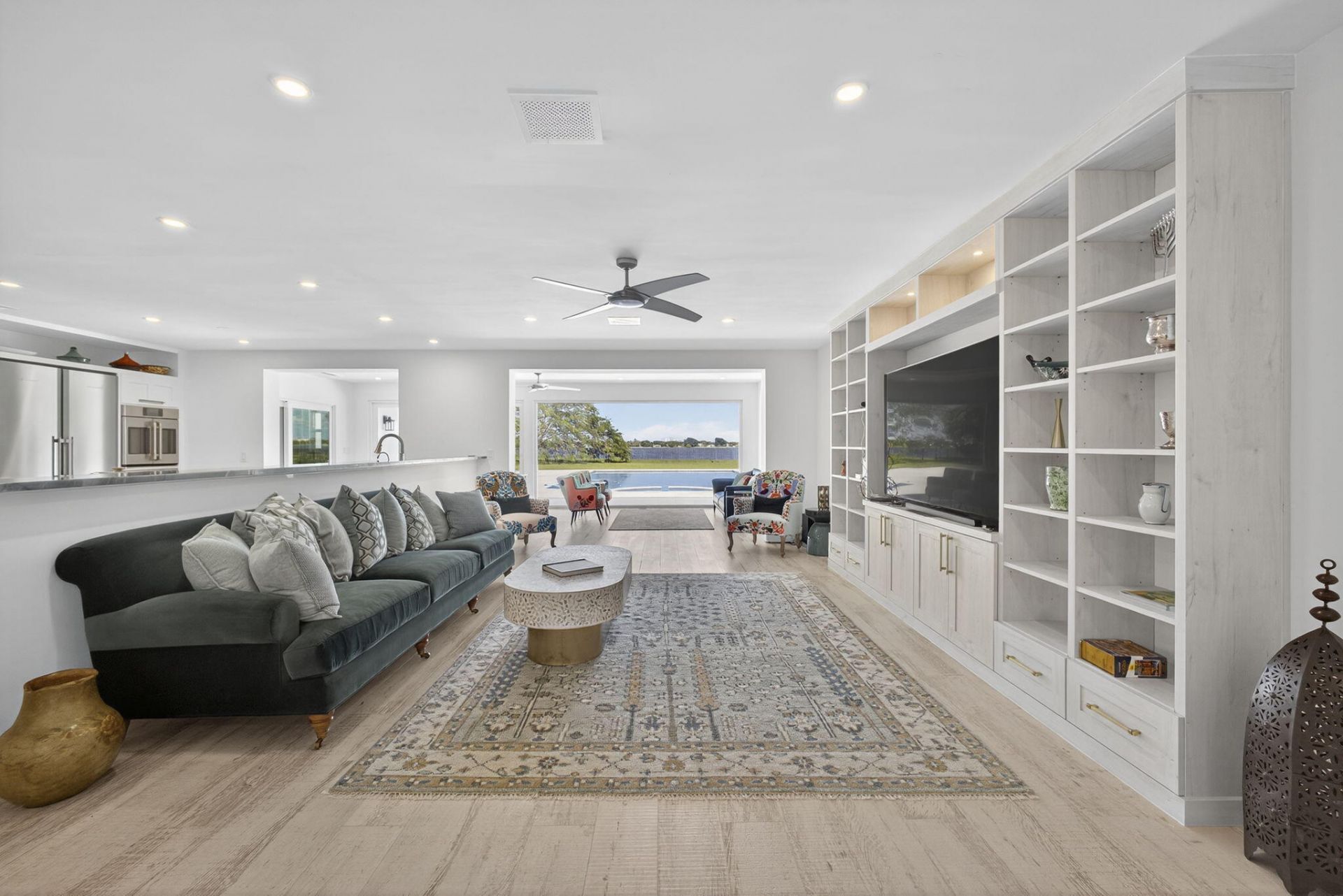 8 Woodbrook Circle, West Palm Beach, FL 33401 Photo