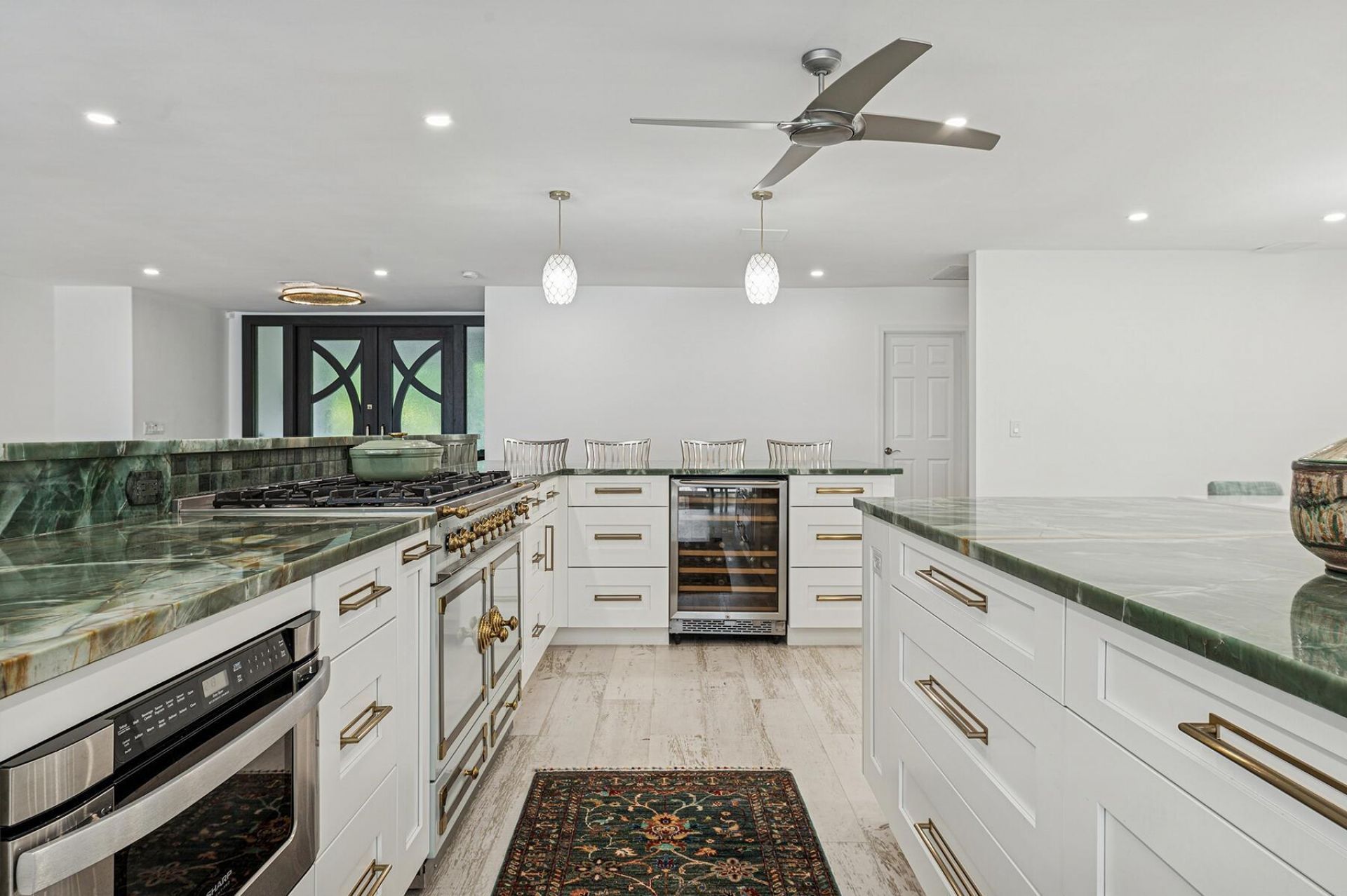 8 Woodbrook Circle, West Palm Beach, FL 33401 Photo