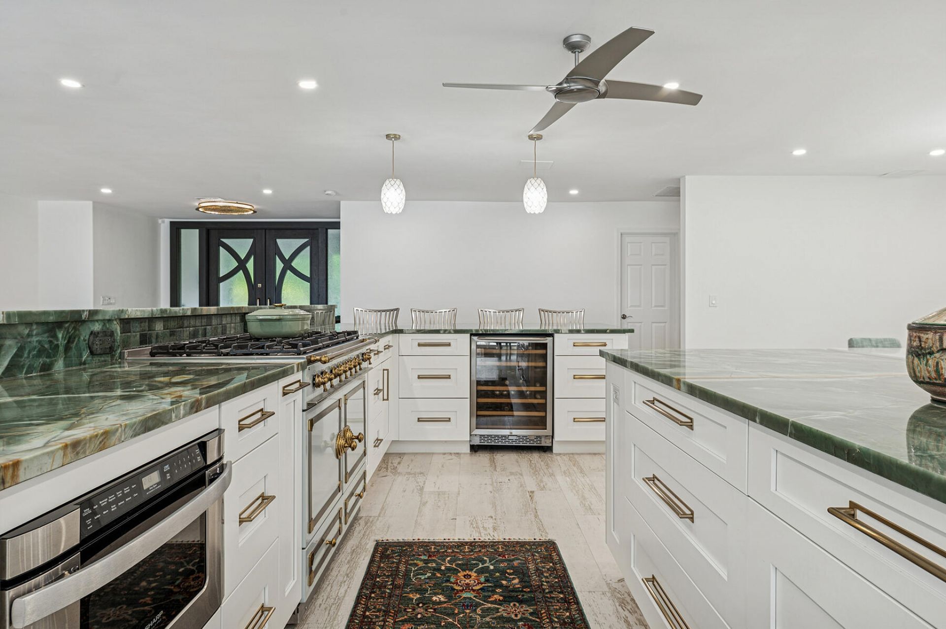 8 Woodbrook Circle, West Palm Beach, FL 33401 Photo