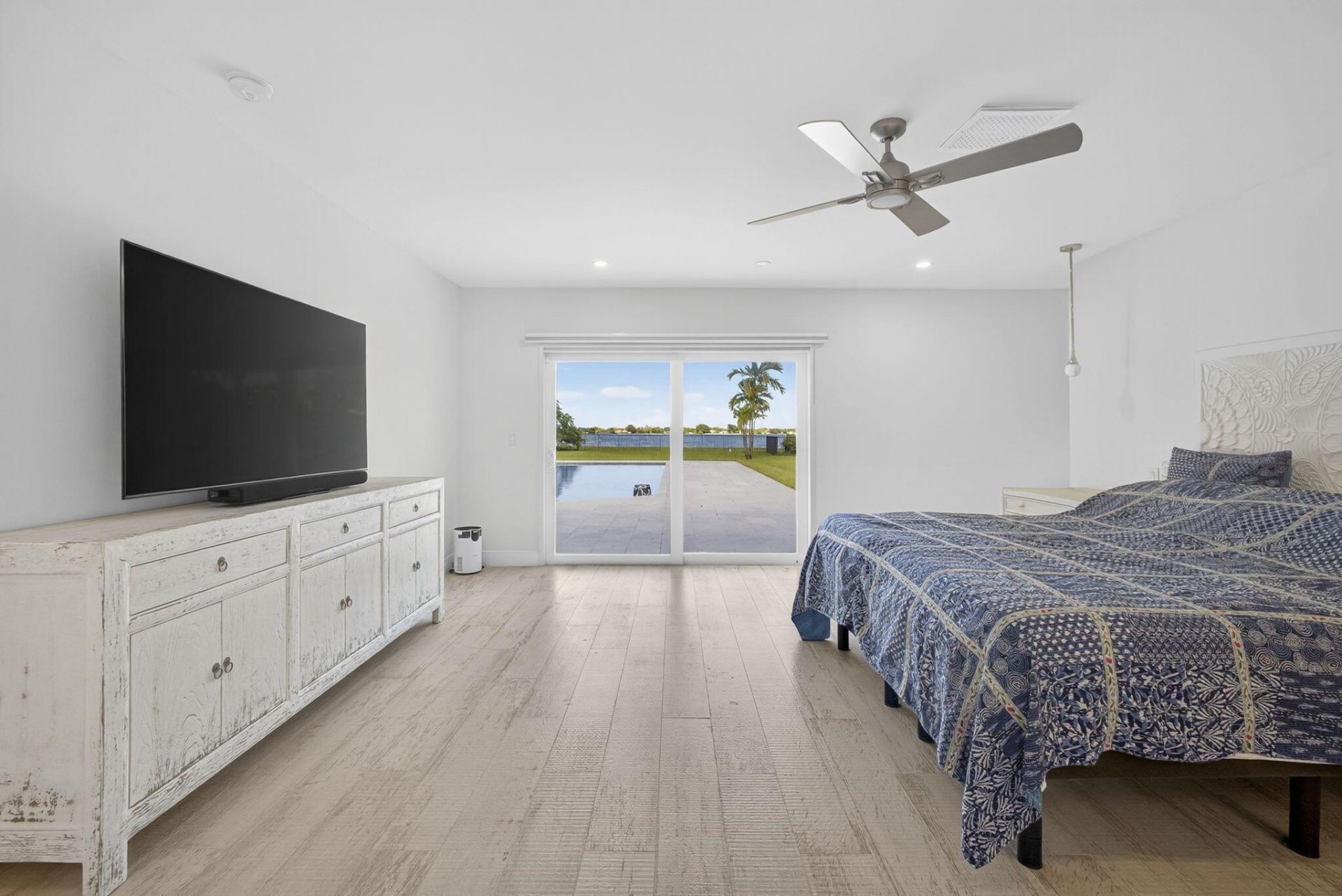 8 Woodbrook Circle, West Palm Beach, FL 33401 Photo