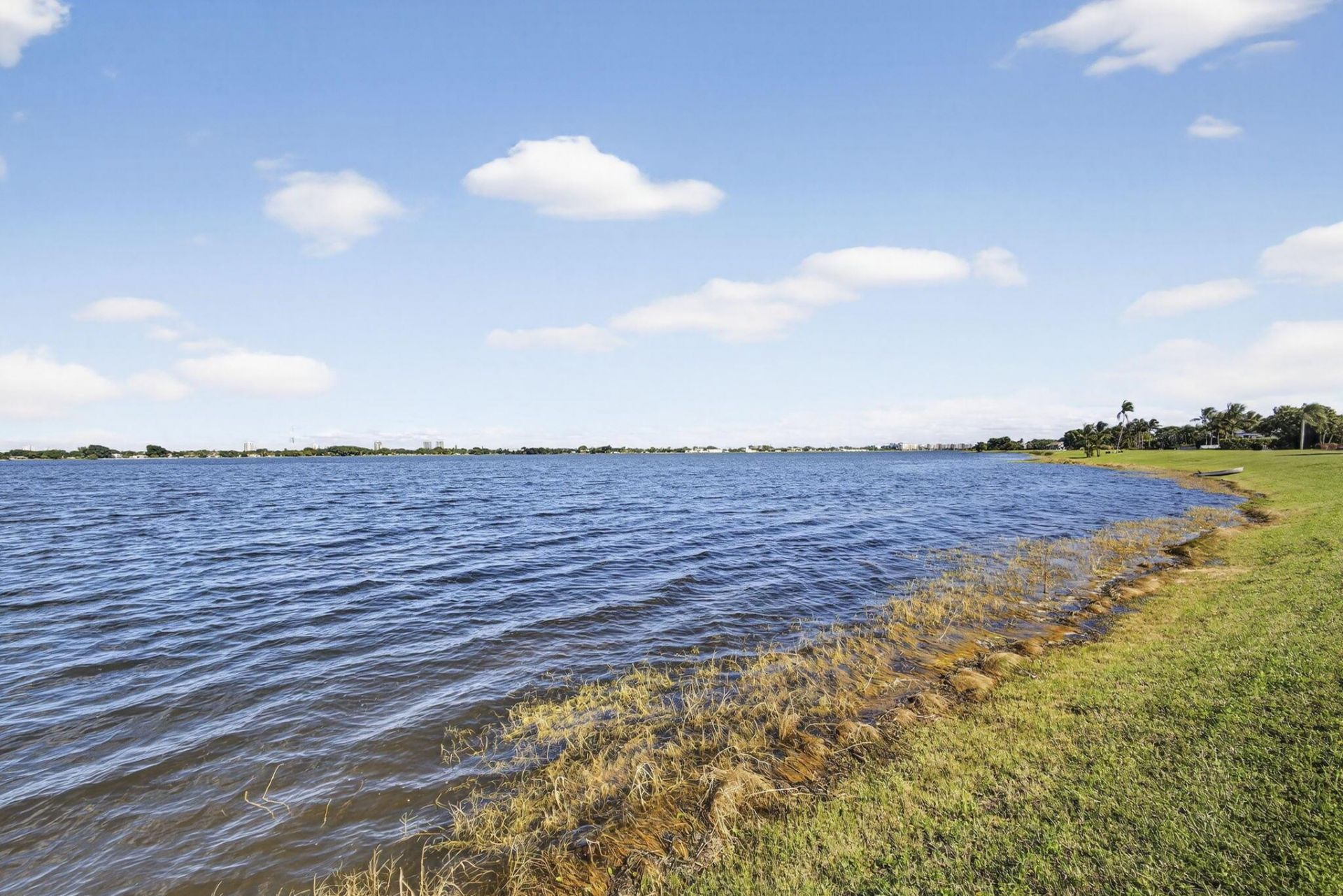 8 Woodbrook Circle, West Palm Beach, FL 33401 Photo