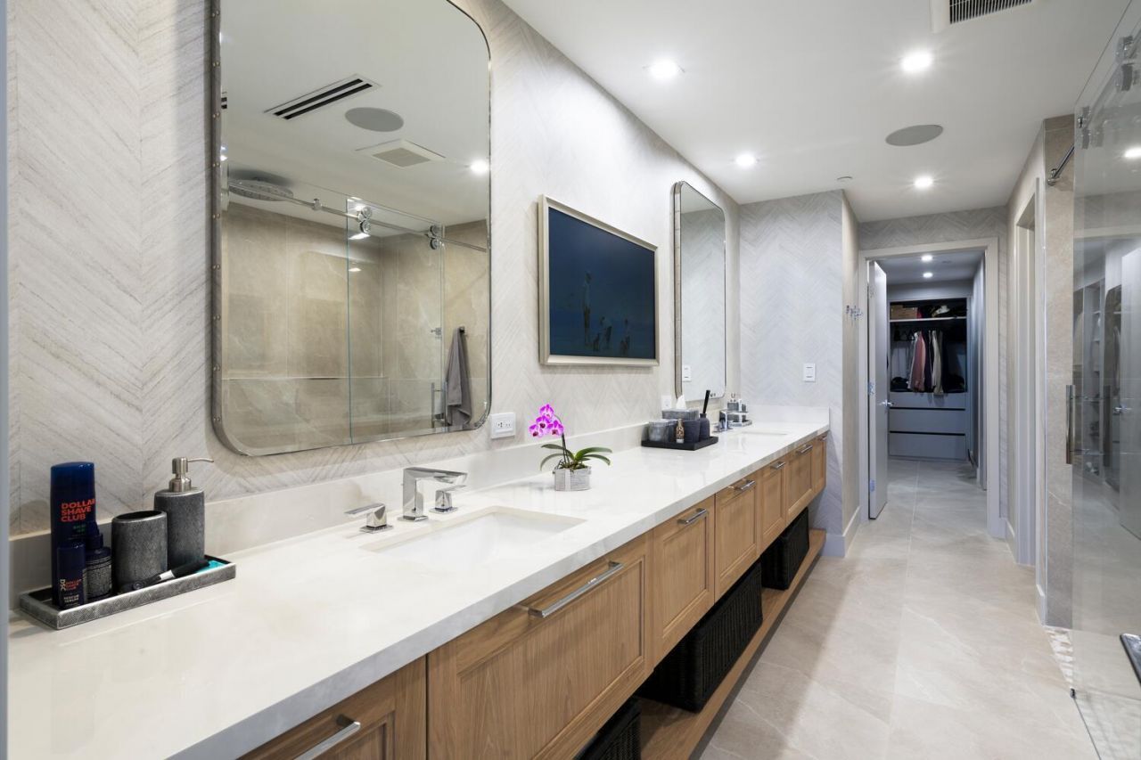 206 Inlet Way, Unit 2w, Palm Beach Shores, FL 33404 Photo