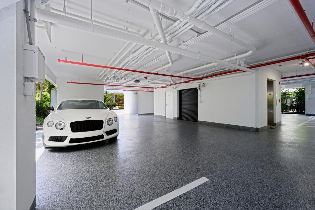 206 Inlet Way, Unit 2w, Palm Beach Shores, FL 33404 Photo