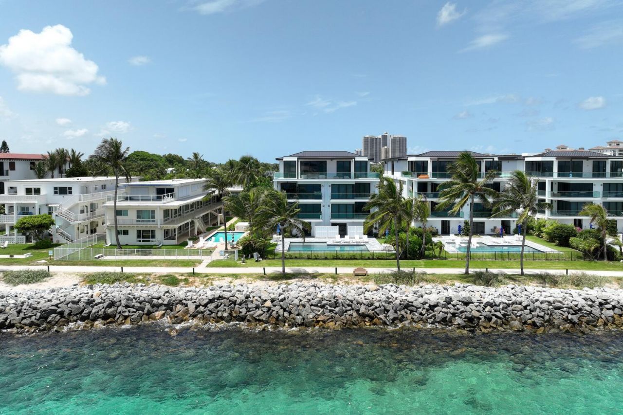 206 Inlet Way, Unit 2w, Palm Beach Shores, FL 33404 Photo