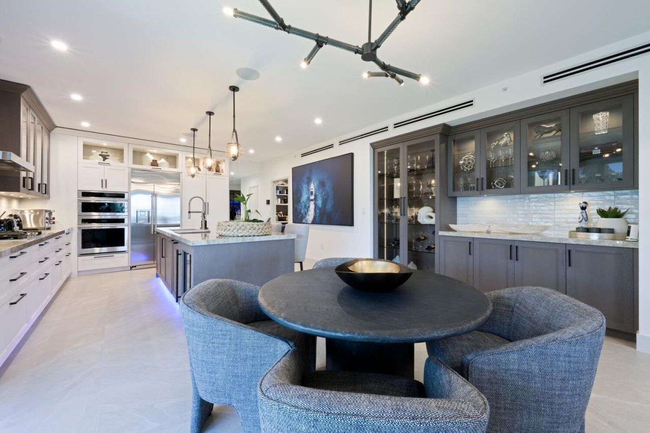 206 Inlet Way, Unit 2w, Palm Beach Shores, FL 33404 Photo