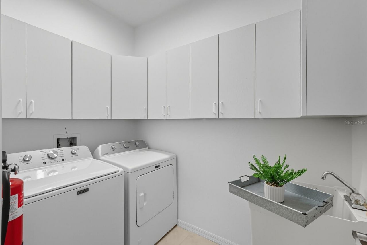 4470 Kariba Lake Terrace, Sarasota, FL 34243 Photo