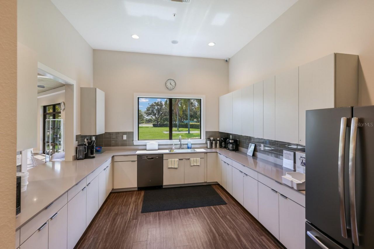 4470 Kariba Lake Terrace, Sarasota, FL 34243 Photo