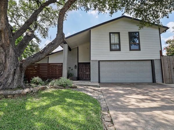 1008 Via Valencia, Mesquite, TX 75150