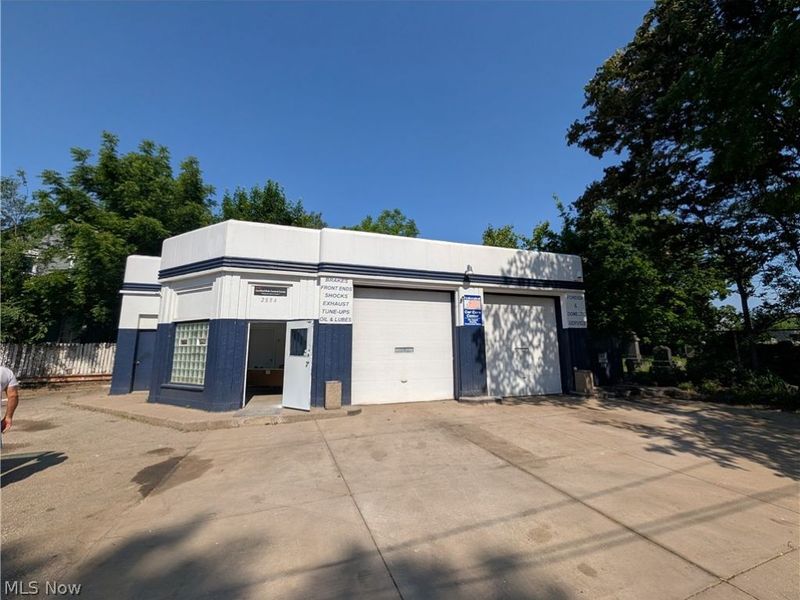 2884 Scranton Road, Cleveland, OH 44113 Photo 2