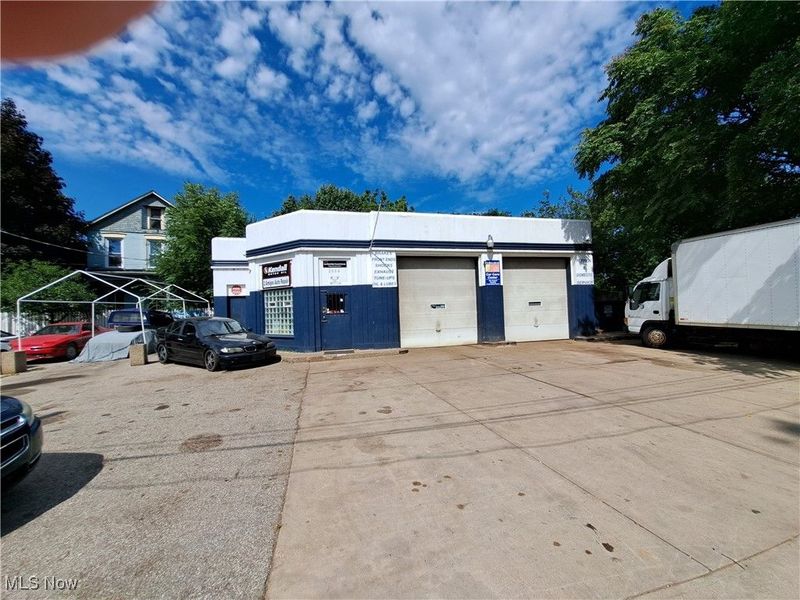 2884 Scranton Road, Cleveland, OH 44113 Photo 5