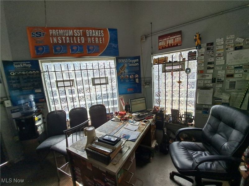 2884 Scranton Road, Cleveland, OH 44113 Photo 7