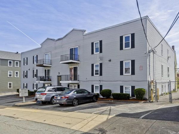 526 3rd St, Fall River, MA 02721
