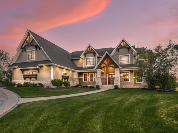 9745 Whistling Valley Road, Lake Elmo, MN 55042