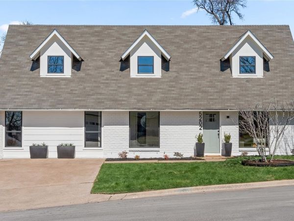 5202 Woodmoor DR, Austin, TX 78721