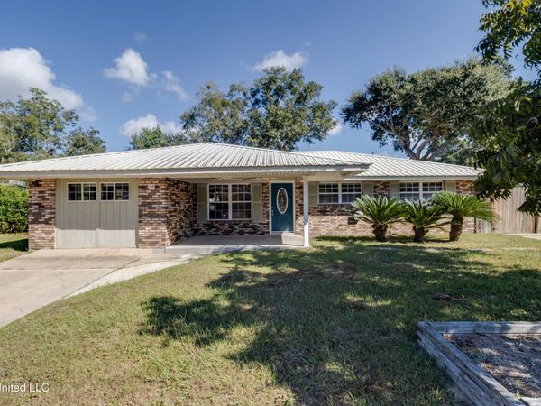 108 Vance Place, Long Beach, MS 39560