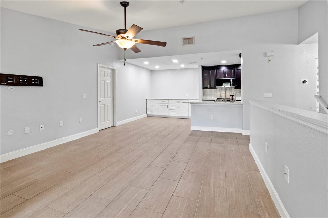 8911 Manor Loop, Unit 204, Lakewood Ranch, FL 34202 Photo