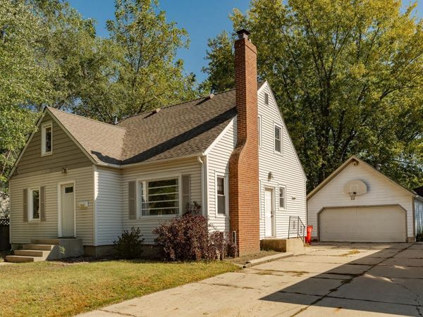 412 12th Avenue SE, Rochester, MN 55904