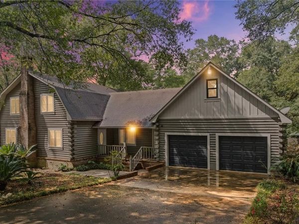 3560A Pelham Drive, Mobile, AL 36619