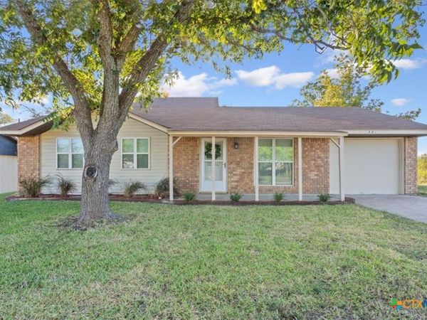 1001 Pamela Avenue, Troy, TX 76579