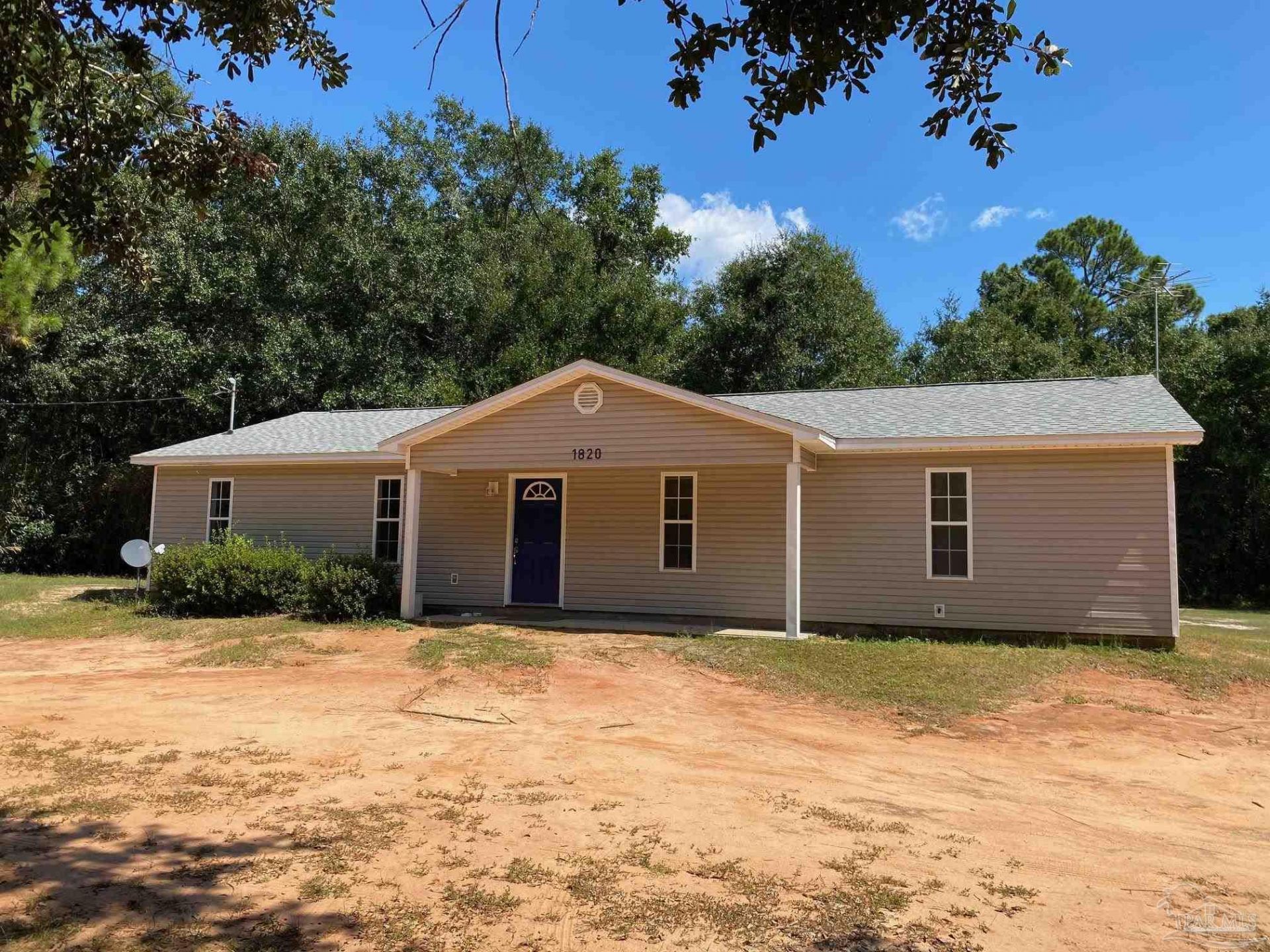 1820 Garcon Point Rd, Milton, FL 32583 Main Photo