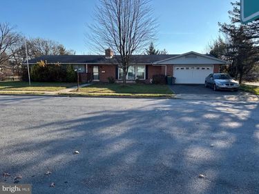554 HIGH STREET, CHAMBERSBURG, PA 17201