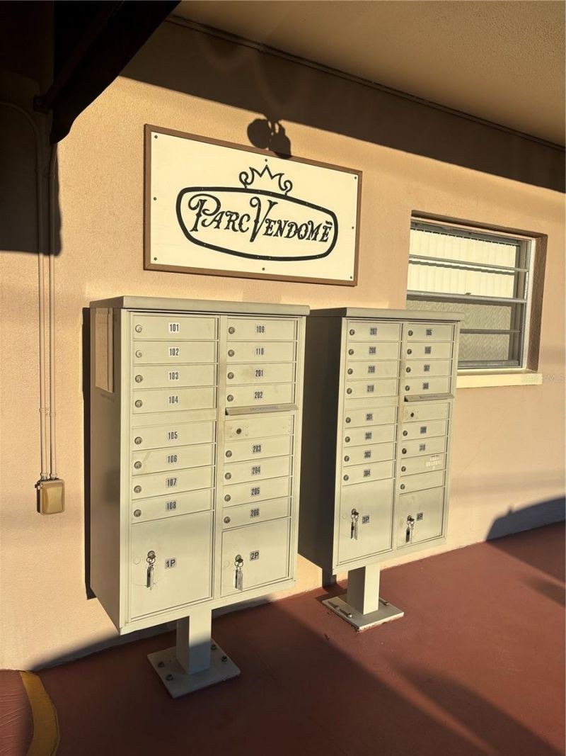 6645 1st Avenue N, Unit 307, Saint Petersburg, FL 33710 Photo