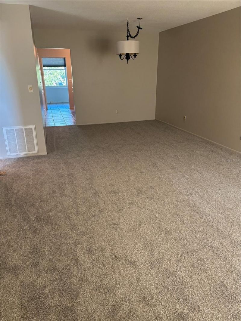 6645 1st Avenue N, Unit 307, Saint Petersburg, FL 33710 Photo