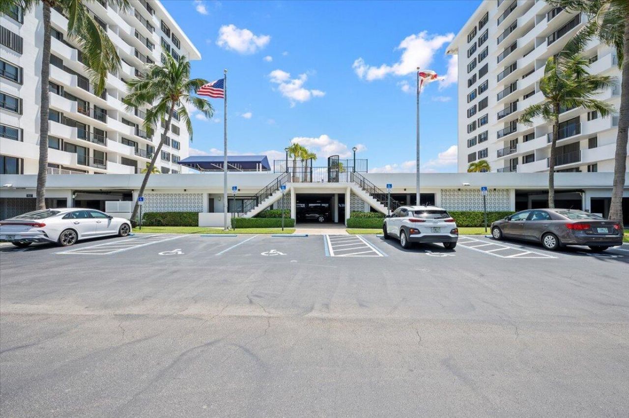 1200 Marine Way, Unit 304, North Palm Beach, FL 33408 Photo