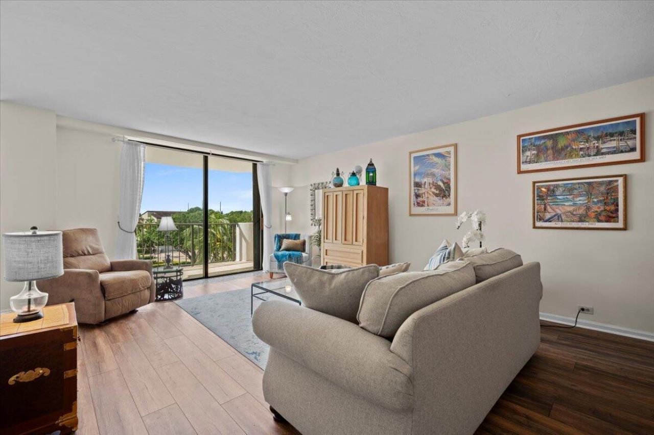 1200 Marine Way, Unit 304, North Palm Beach, FL 33408 Photo