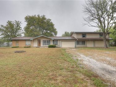 5545 Fountain Road, Joplin, MO 64801