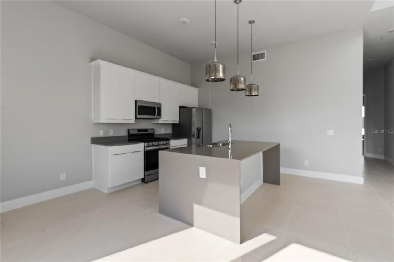 7770 Sandy Ridge Drive, Unit 239, Reunion, FL 34747 Photo