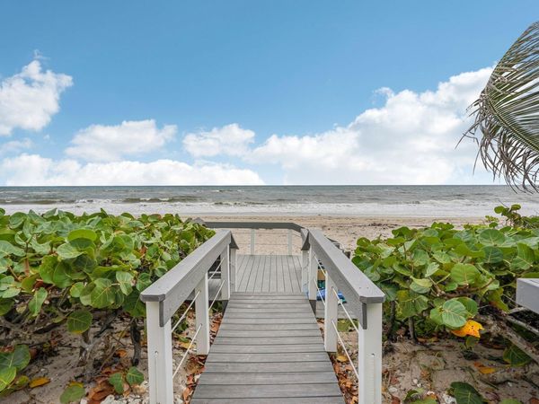 5540 N Ocean Boulevard, Unit 212, Ocean Ridge, FL 33435